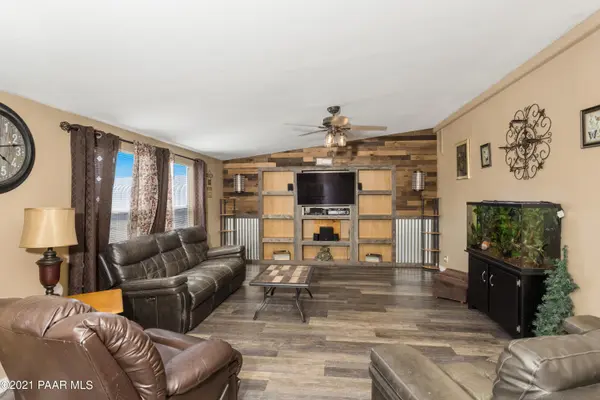 24300 N Big Springs Ranch RD, Paulden, AZ 86334