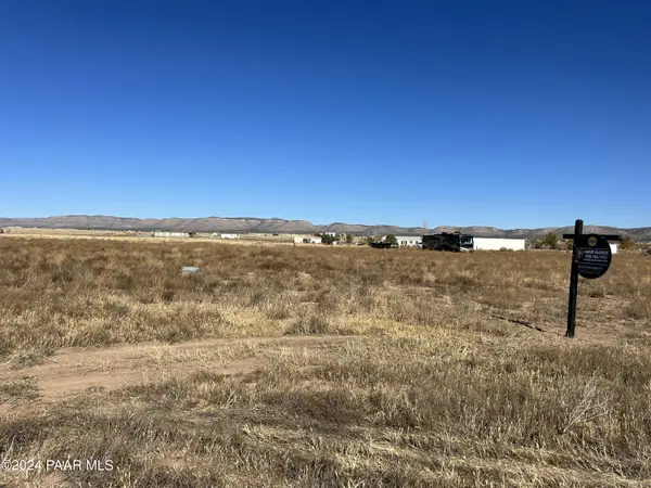 00 N Stagecoach Pass DR, Paulden, AZ 86334