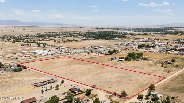 -- Bacon LN, Chino Valley, AZ 86323