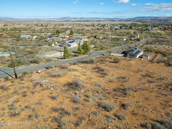 19581 E Sage Brush DR, Mayer, AZ 86333