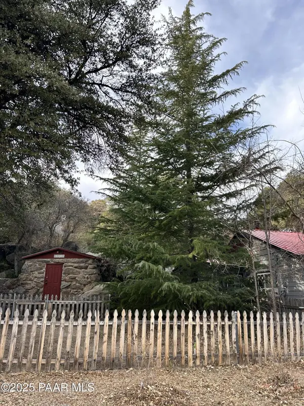 22420 S Oak WAY, Yarnell, AZ 85362