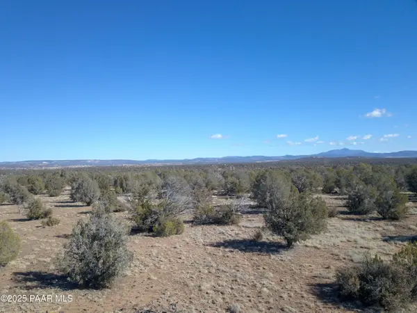 137 Cattle DR, Ash Fork, AZ 86320