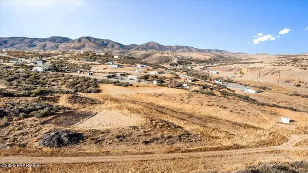 30 S Roosters Run Parcel J, Dewey-humboldt, AZ 86327