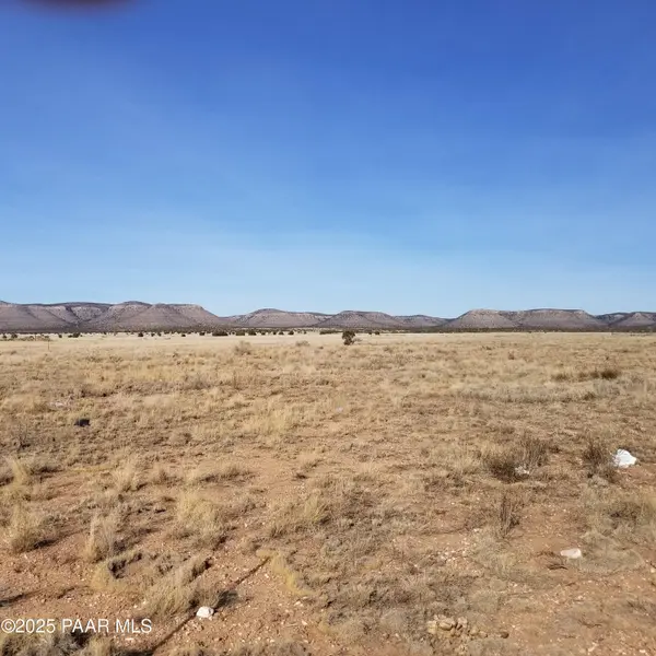 3124 W Malapai RD, Paulden, AZ 86334