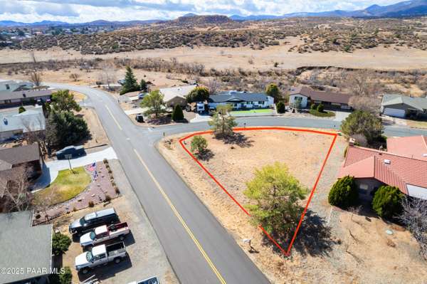 1049 N Arrowhead LN, Dewey-humboldt, AZ 86327