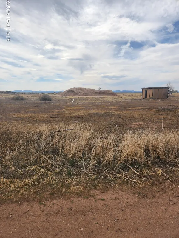05-118a Champagne LN, Paulden, AZ 86334