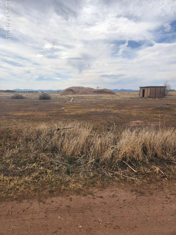 05-118a Champagne LN, Paulden, AZ 86334