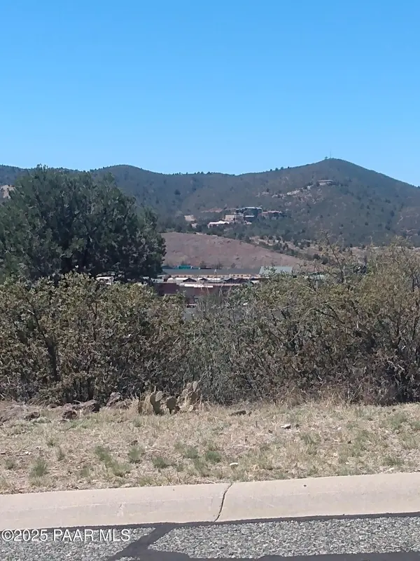 492 Miracle Rider RD, Prescott, AZ 86301