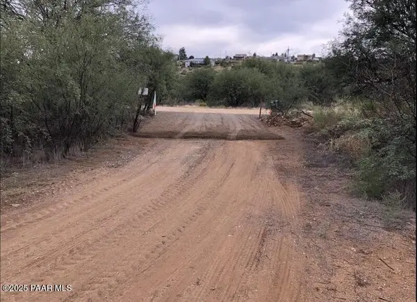 16656 Cordes W CIR, Mayer, AZ 86333
