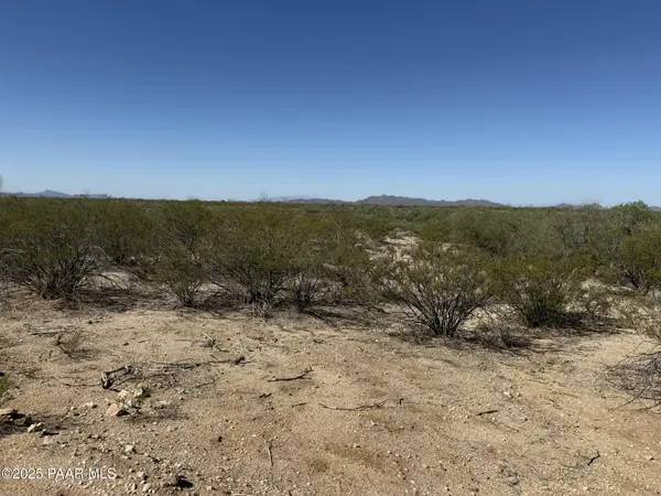 Xx00 W Saguaro Hill TRL, Congress, AZ 85332