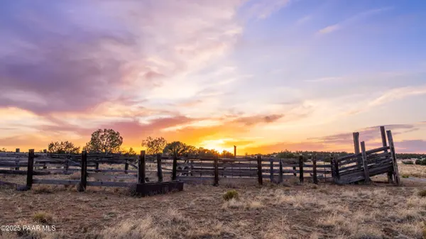 61076 State Route 66 HWY, Williams, AZ 86046