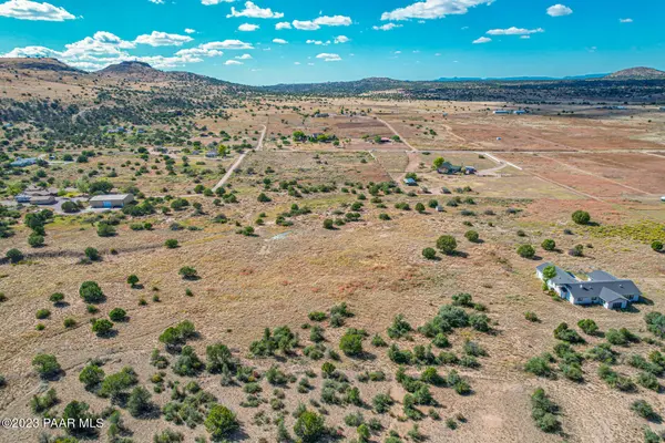 316 S Lake Shore (306-02-316m) DR, Chino Valley, AZ 86323
