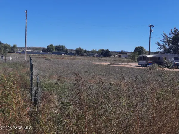 24255 N Riviera AVE, Paulden, AZ 86334