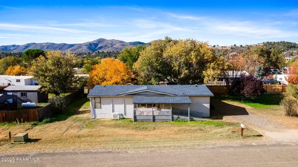 18278 S Henley AVE, Peeples Valley, AZ 86332