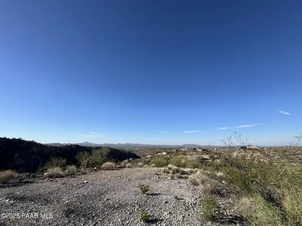 Xx00j S Blue Tank TRL, Wickenburg, AZ 85390