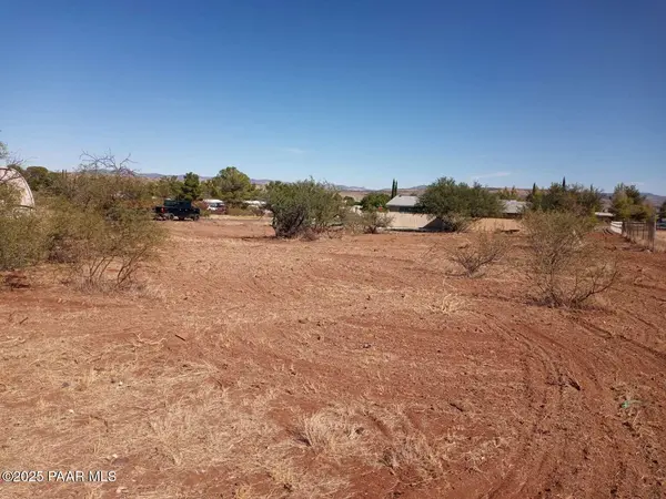 20301 E Sierra DR, Mayer, AZ 86333
