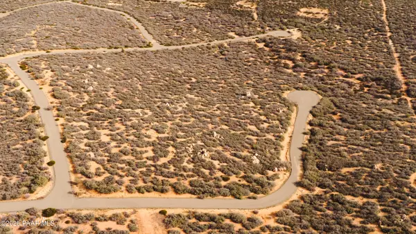 402c E Woodland WAY, Dewey-humboldt, AZ 86327