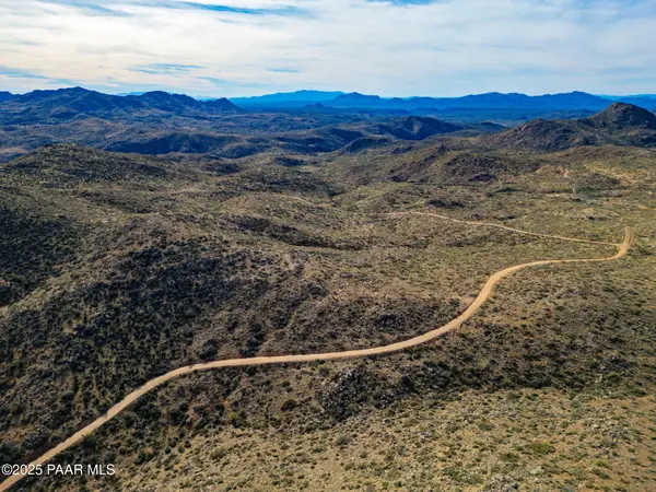 0 Bull Whip RD, Congress, AZ 85332