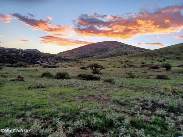 5668 S Miners Pick RD, Dewey-humboldt, AZ 86329