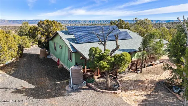33694 W Gallina RD, Seligman, AZ 86337