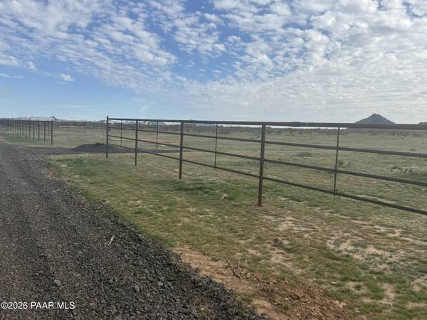 00xxa3 W Williams RD, Aguila, AZ 85320