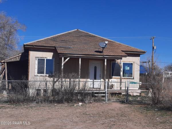 22510 W Railroad AVE, Seligman, AZ 86337