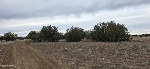 214 Juniper Woods, Ash Fork, AZ 86320