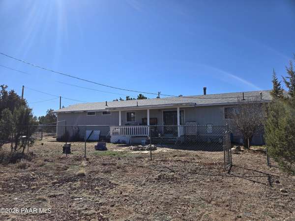 53910 N Granada CIR, Seligman, AZ 86337