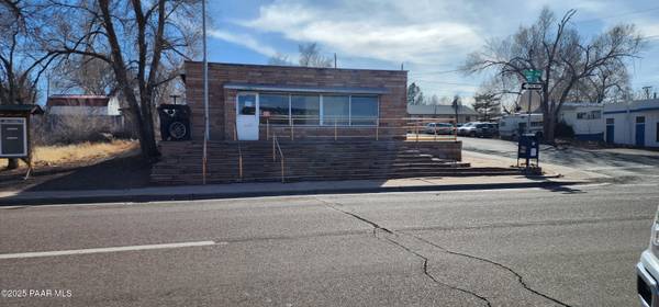 435 Park AVE, Ash Fork, AZ 86320