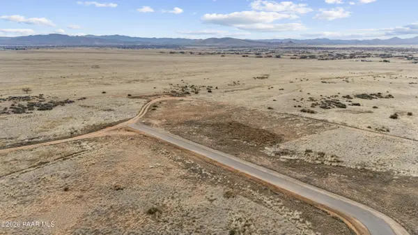 9084 N Harvest Sun LN, Prescott Valley, AZ 86315