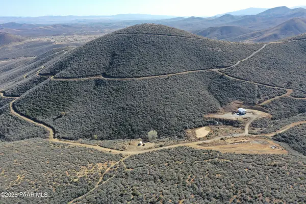 000 Miners Pick Lot 20, Mayer, AZ 86333