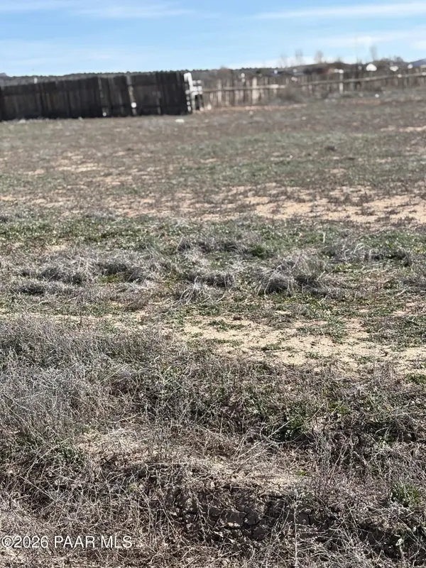 375 W Guymas (2 Lots) TRL, Paulden, AZ 86334