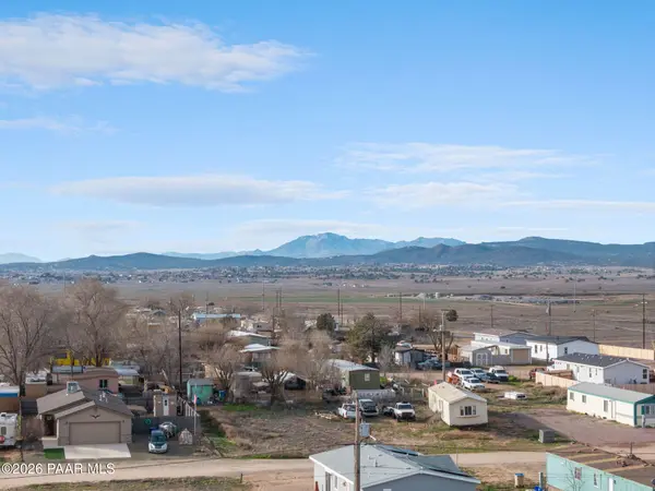 430 W Paris TRL, Paulden, AZ 86334