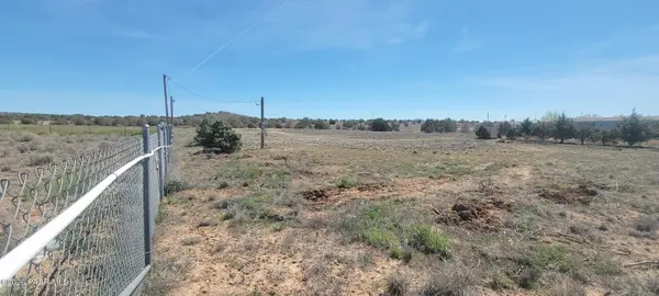 25365 N Cedar DR, Paulden, AZ 86334