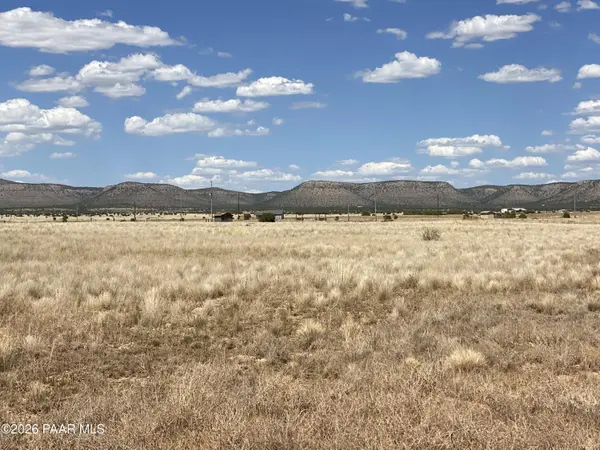 3128 W Onyx RD, Paulden, AZ 86334