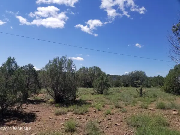 1550 W Joseph DR, Ash Fork, AZ 86320