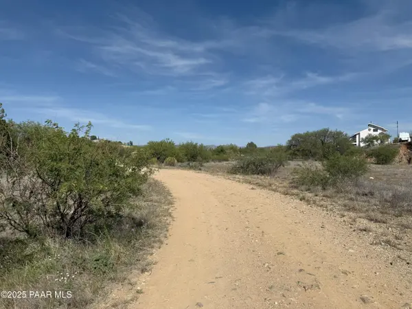 16765 Cordes W CIR, Mayer, AZ 86333