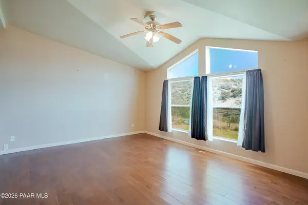 11800 E Henderson RD, Dewey-humboldt, AZ 86327