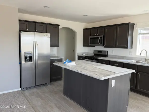 370 W Venice WAY, Paulden, AZ 86334