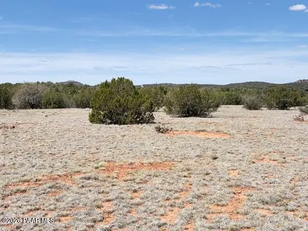 00 W Flor LN, Seligman, AZ 86337