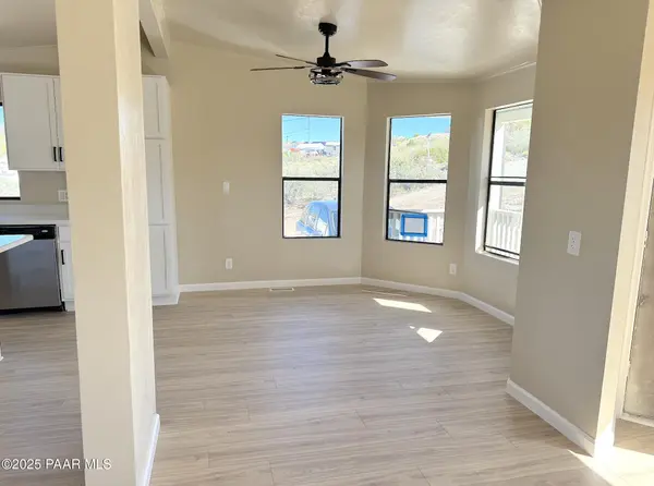 13627 E Scooter LN, Mayer, AZ 86333