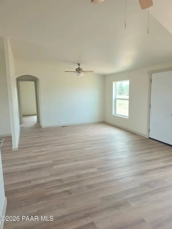 23525 N Ropers LN, Paulden, AZ 86334