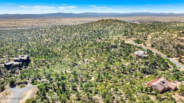 6700 W Singing Wolf LN, Prescott, AZ 86305