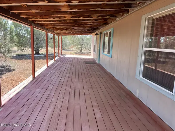 9 Keller PL, Ash Fork, AZ 86320