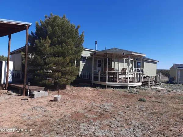 53528 N Cloudcroft WAY, Seligman, AZ 86337
