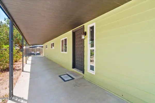20589 E Larry LN, Mayer, AZ 86333