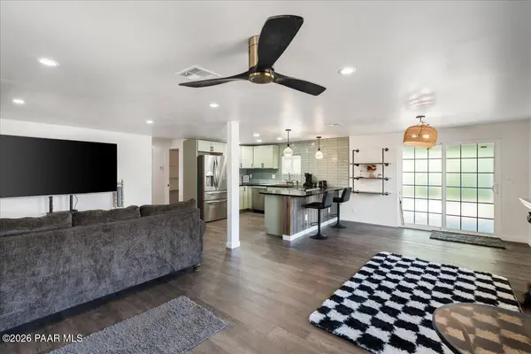 20589 E Larry LN, Mayer, AZ 86333