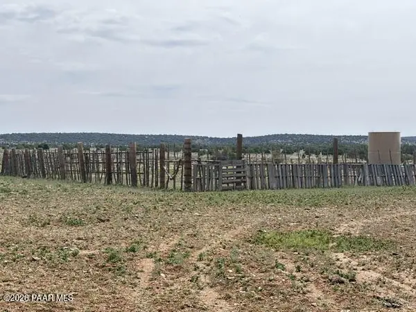595 Ravens Rest, Seligman, AZ 86337