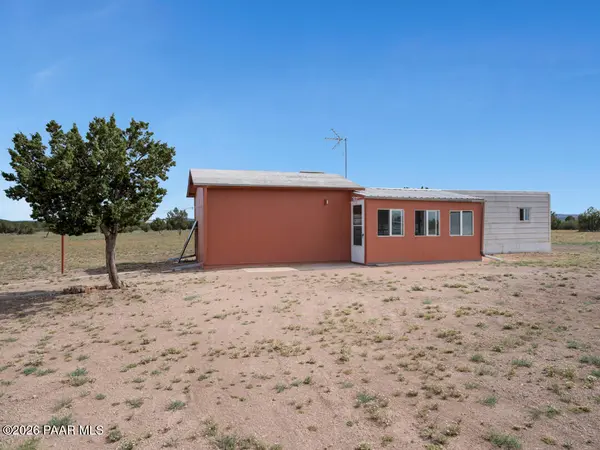 857 W Java DR, Ash Fork, AZ 86320