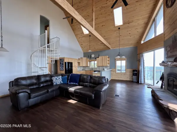 33867 W Whiskey River RD, Seligman, AZ 86337